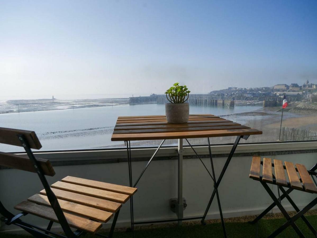 Un Balcon Sur La Mer, Acces Direct A La Plage Granville Exterior foto